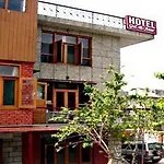 Hotel Gul E Anar
