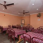 Oyo 4487 Hotel Al Azra