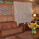 New Alexandra Houseboats