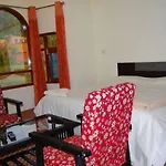 Hotel Himalayan Resort