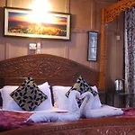 Young Shahzada Group Of Houseboats