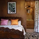 Omar Khayam Houseboat Retreat