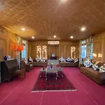 Luxury Prince Of Kashmir Houseboat