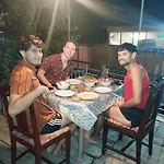 House Boat-Pana Four In Srinagar Kashmir