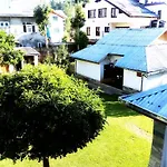 Jeelani Guest House