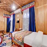 Lake Victoria Houseboats