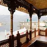 Oyo New Lucifer House Boat