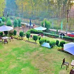 Lamzy Pari Mahal