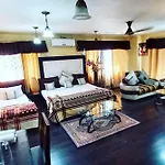 Urban Inn