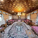Floating Luxury Group Of Houseboats