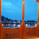 The Heritage Group Of Houseboats