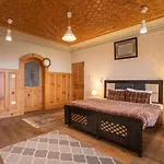 Stay Vista At Ivy Manor