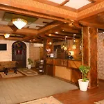 Hotel Green Rooms