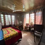 Flora Cottage , Srinagar