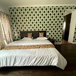 Hotel White Stone Srinagar