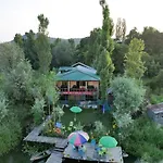 Lake Side Boutique Resort By Guided Stays