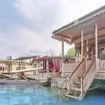 Newminar Group Of Houseboats