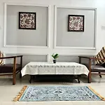Feather Stays - 4 Bhk Apartment In A Villa