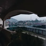 Hotel Akbar At Dal Lake Ghat Number 1