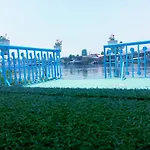 House Boat New Rose Mary