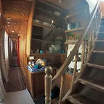 Goona Palace Houseboats