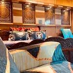 House Boat New Lucifer