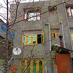 Queen Palace Guest House