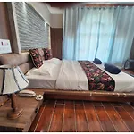 Palla\'S Inn & Suites-Resorts, Srinagar