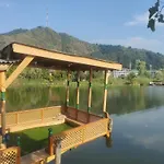 Pana 4 Boat House