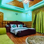 Cascade Villa