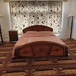 Snow Leopard Lodge