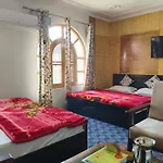 Bashaw Residency, Top Rated Family Guest House Near Srinagar Airport