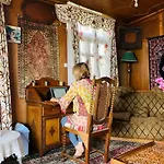 Anam Group Of Houseboats