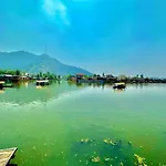 Floating Luxury Group Of Houseboats