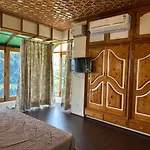 Redwood Guest House