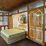 Redwood Guest House