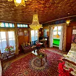 Lake Palace Group Of House Boats