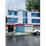 Hotel Muneer Ishfan, Srinagar