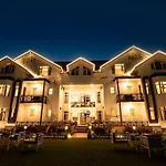 Walisons Homestay Spirea 1 Bhk Plus 1 Sofa Bed Apartment