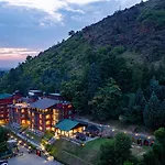 Golden Tulip Srinagar
