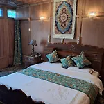 Young Beauty Star Houseboat