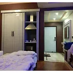 Hotel Samci Riviera, Srinagar