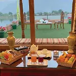 The Heritage Group Of Houseboats