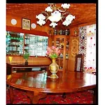 Taj Palace Houseboat, Srinagar
