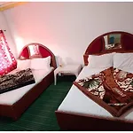Hotel Gulzar Palace, Srinagar