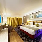 Hotel Lake View Kashmir