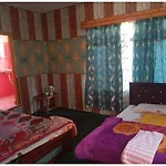 Hotel Al-Azizia, Srinagar