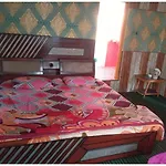 Hotel Al-Azizia, Srinagar