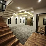 Hotel Adi