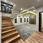 Hotel Adi